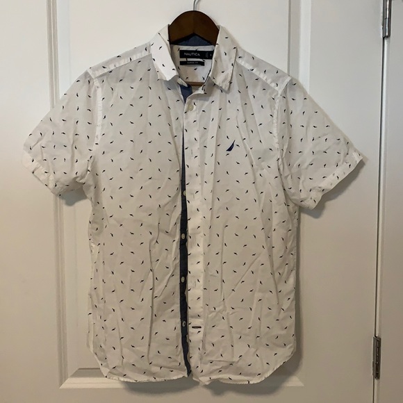 Men’s Nautica dolphin classic fit button up - Picture 1 of 4